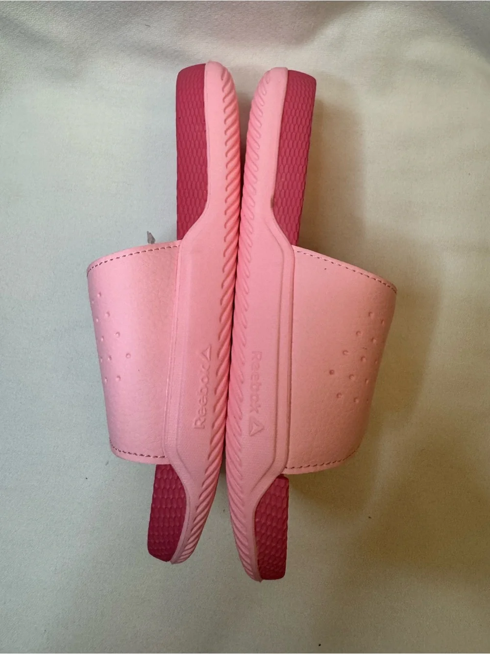 Reebok Girls Delta Vital Pink Slides Size 3 NWT